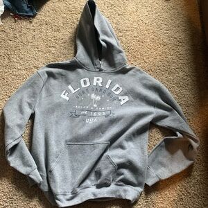 Gildan heavy blend, gray men’s hoodie, size M, 50% polyester/50% cotton